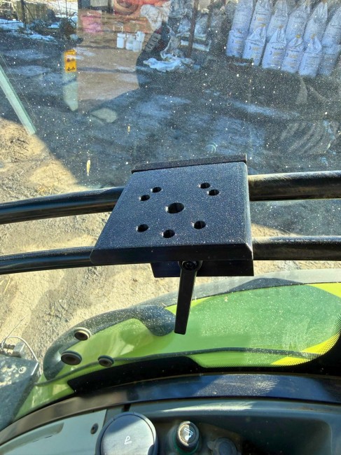 Terrion Claas Mount TOP