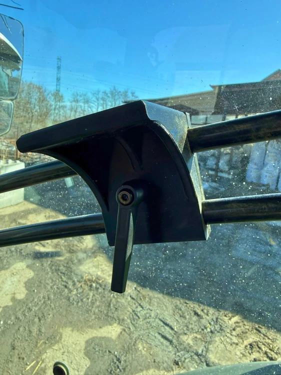 Terrion Claas Mount Front