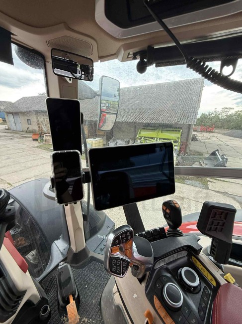 AFS Pro 700 Plus / IntelliView 12 Phone Mount Front