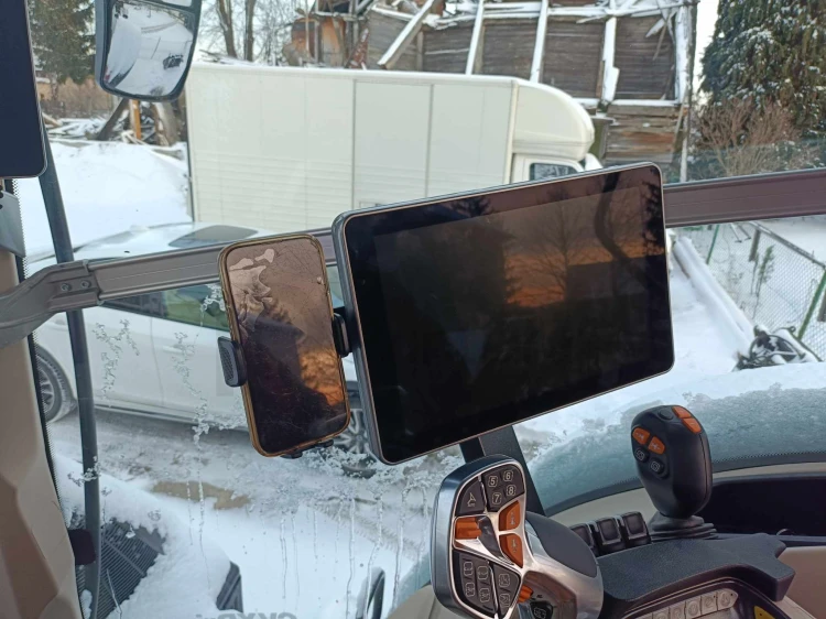 AFS Pro 700 Plus / IntelliView 12 Phone Mount Front 2