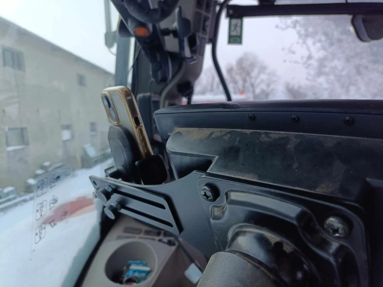 AFS Pro 700 / IntelliView IV Phone Mount Back