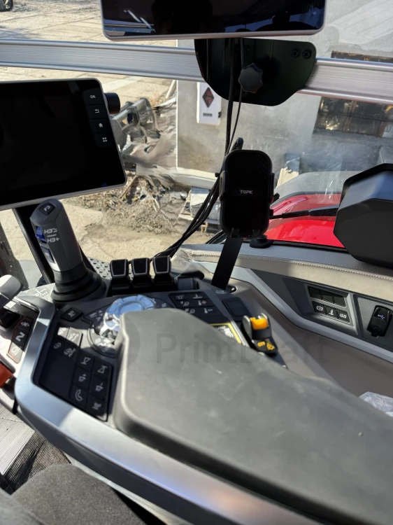 Massey Ferguson 8s/9s Phone Mount Front 2