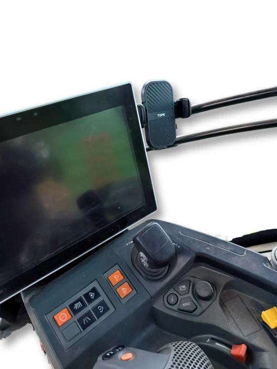Claas Cebis Phone Mount Front